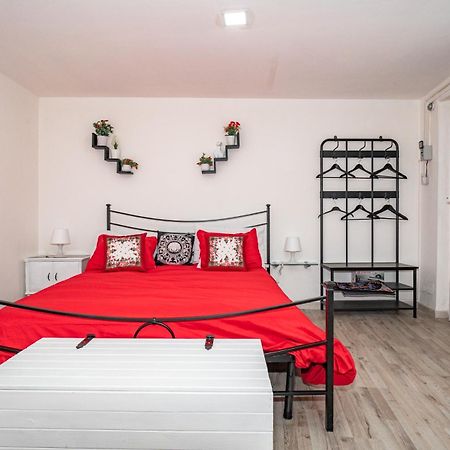 カターニアA Casa Del Reuccioアパートメント エクステリア 写真